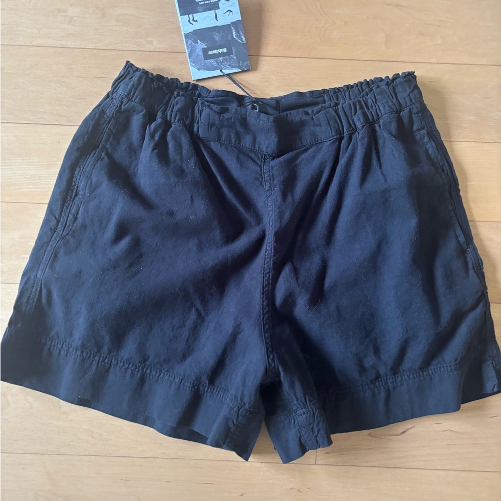 Finisterre black linen High Waist Women's Shorts